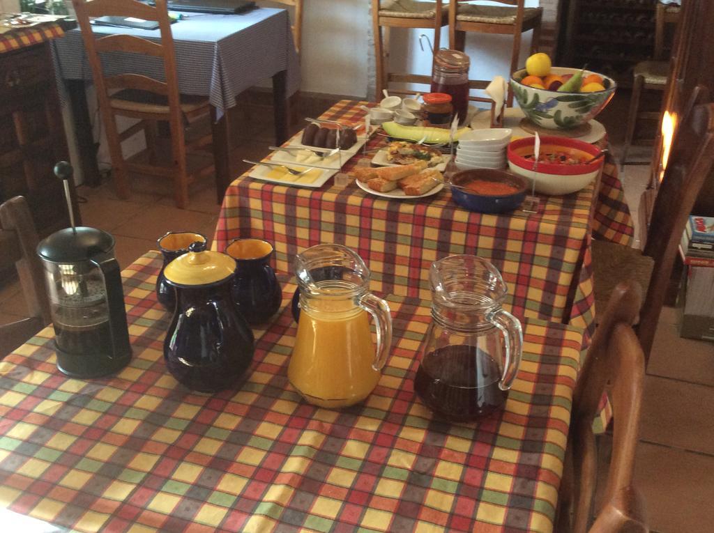 Iznájar Cortijo La Haza Bed & Breakfast エクステリア 写真